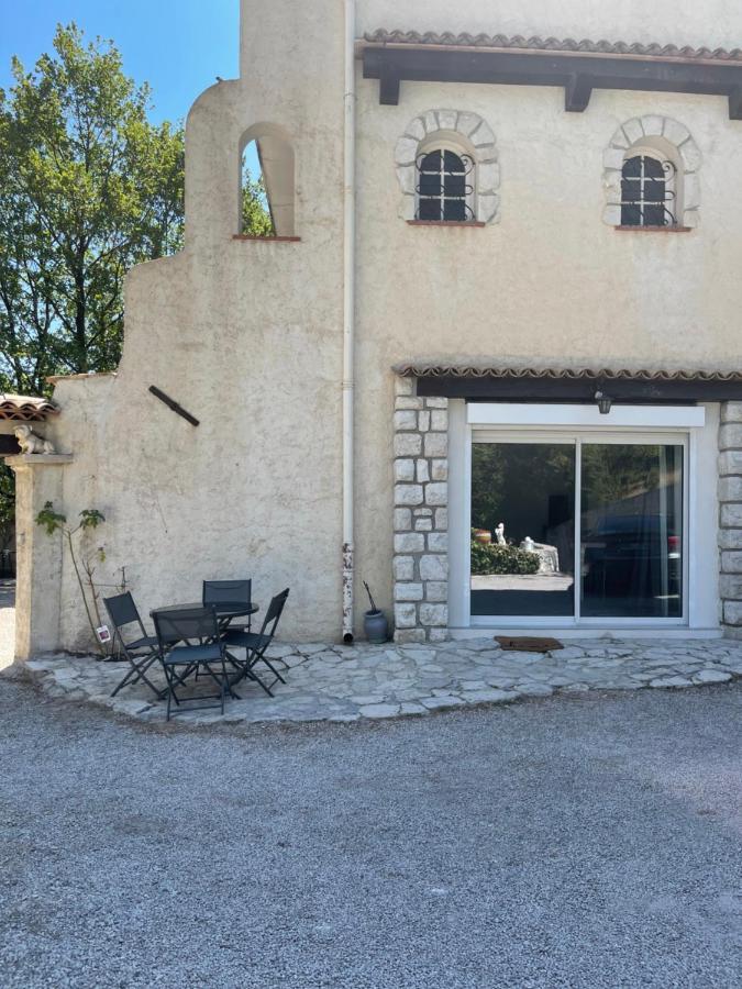 Appartement Bas De Villa Avec Piscine Privee Partagee Proche Bord De Mer Cagnes-sur-Mer Exterior foto